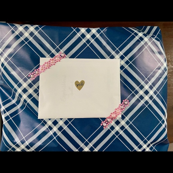 Smiling is ALWAYS in fashion! - Picture 5 of 14